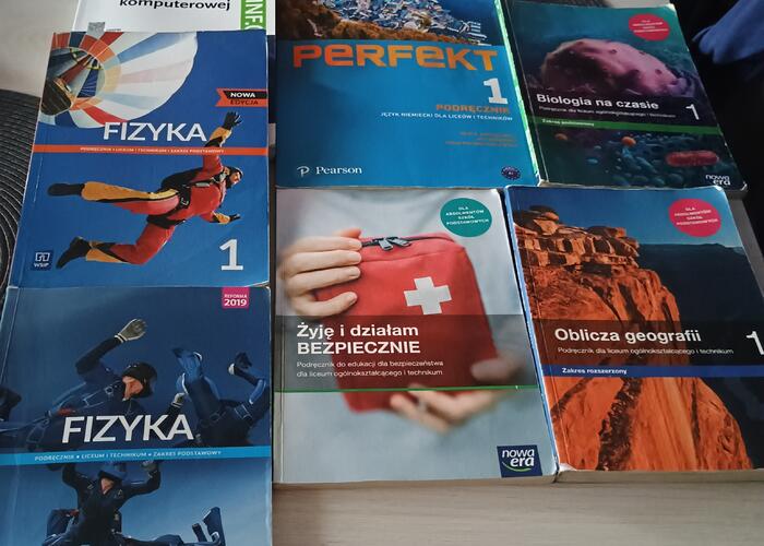 Grajewo ogłoszenia: Sprzedam książki 15zl za sztukę